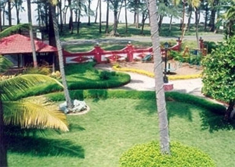 Seawoods Beach Hotel Dahanu Dış mekan fotoğraf